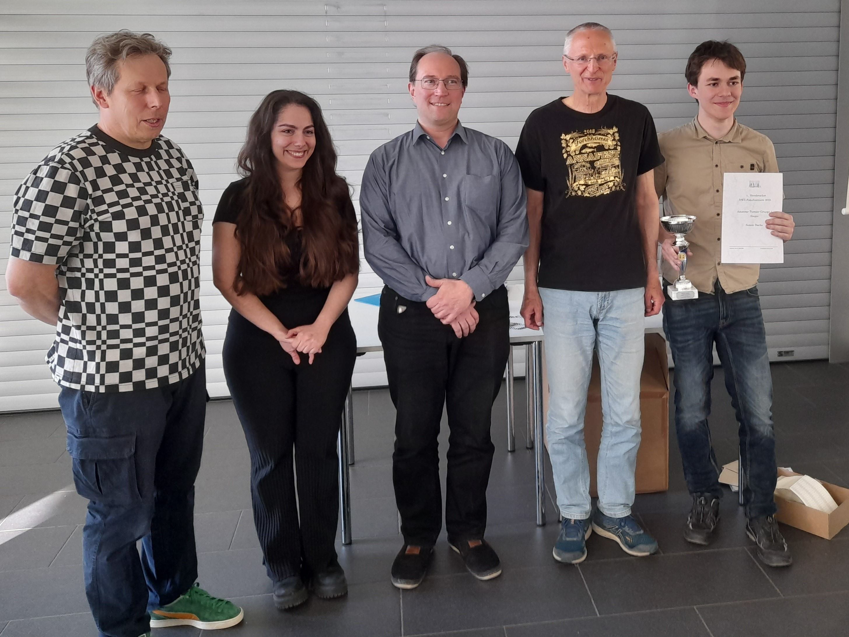 02 DWZ Turniere Hersbruck Walter Roth zweiter in der Spitzengruppe